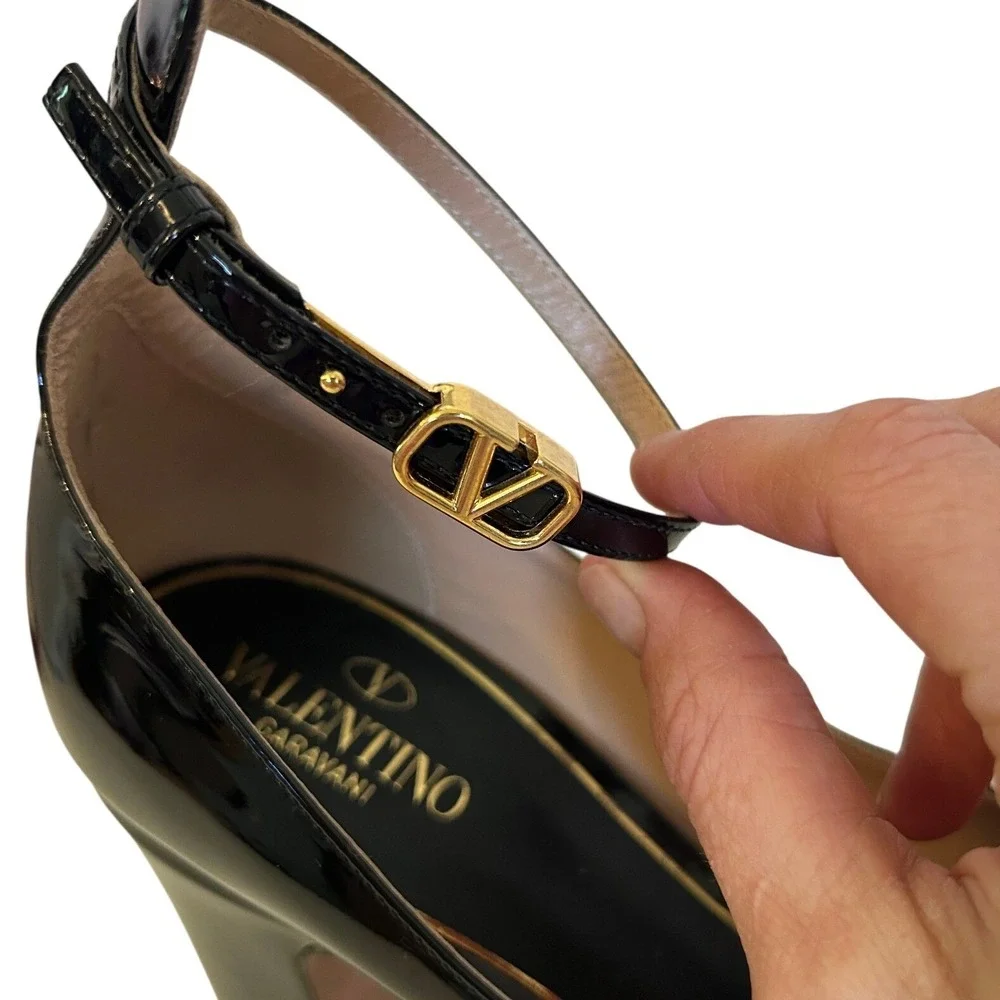 Valentino Garavani Tan-Go Black Patent Leather Platform Block Heel Pumps 38/7.5